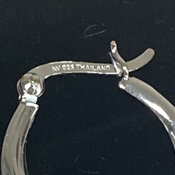 925 STERLING SILVER HOOP EARRINGS - Picture 4 of 6